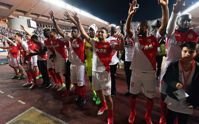 vô địch Ligue 2 (mùa giải 2012 - 2013)